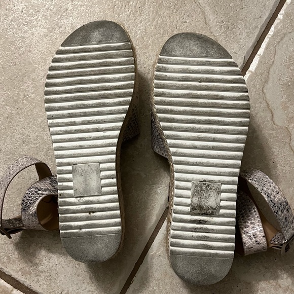 Soda Espadrilles - Picture 4 of 11